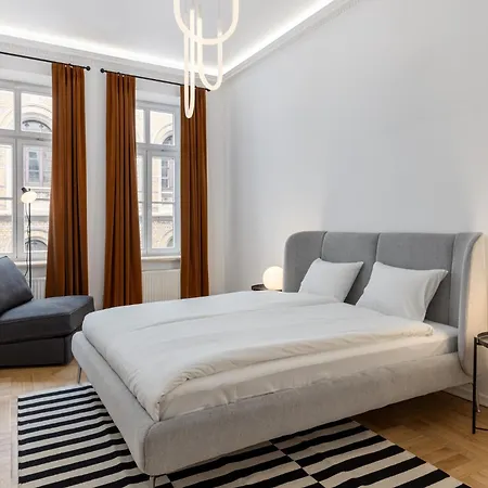 Elegant 2bd Next To Old Town *