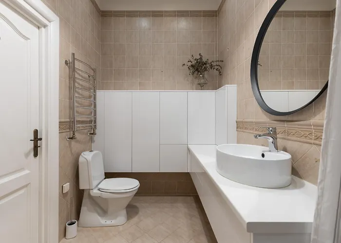 Elegant 2bd Next To Old Town